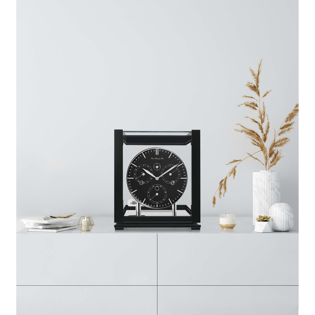 Hermle 23058-740352 Tischuhr Ewiger Kalender Schwarz mit Schwarzem Zifferblatt