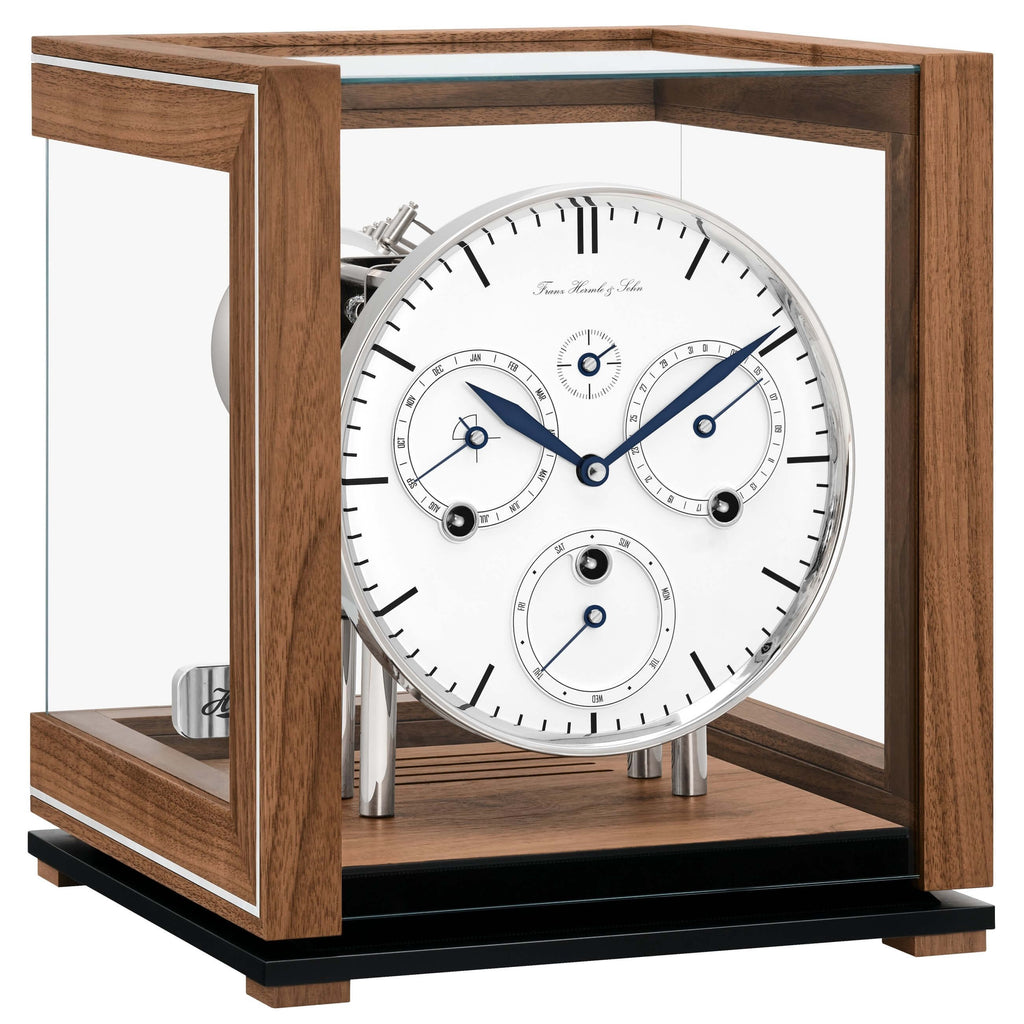 Hermle 23059-030352 Tischuhr Ewiger Kalender Nussbaum mit weißem Zifferblatt