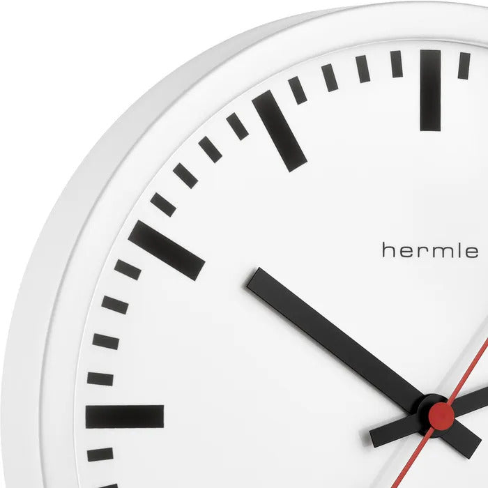 Hermle 30471-C52100 Bahnhofsuhr Grand Central rund weiß Zahlenbild Schwarze Balken, EAR