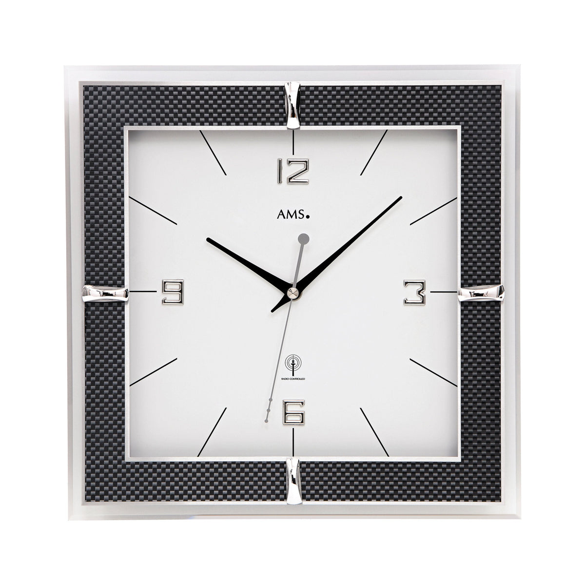 AMS F5855 Funkwanduhr mit facettiertem Mineralglas und Carbon-Applikation