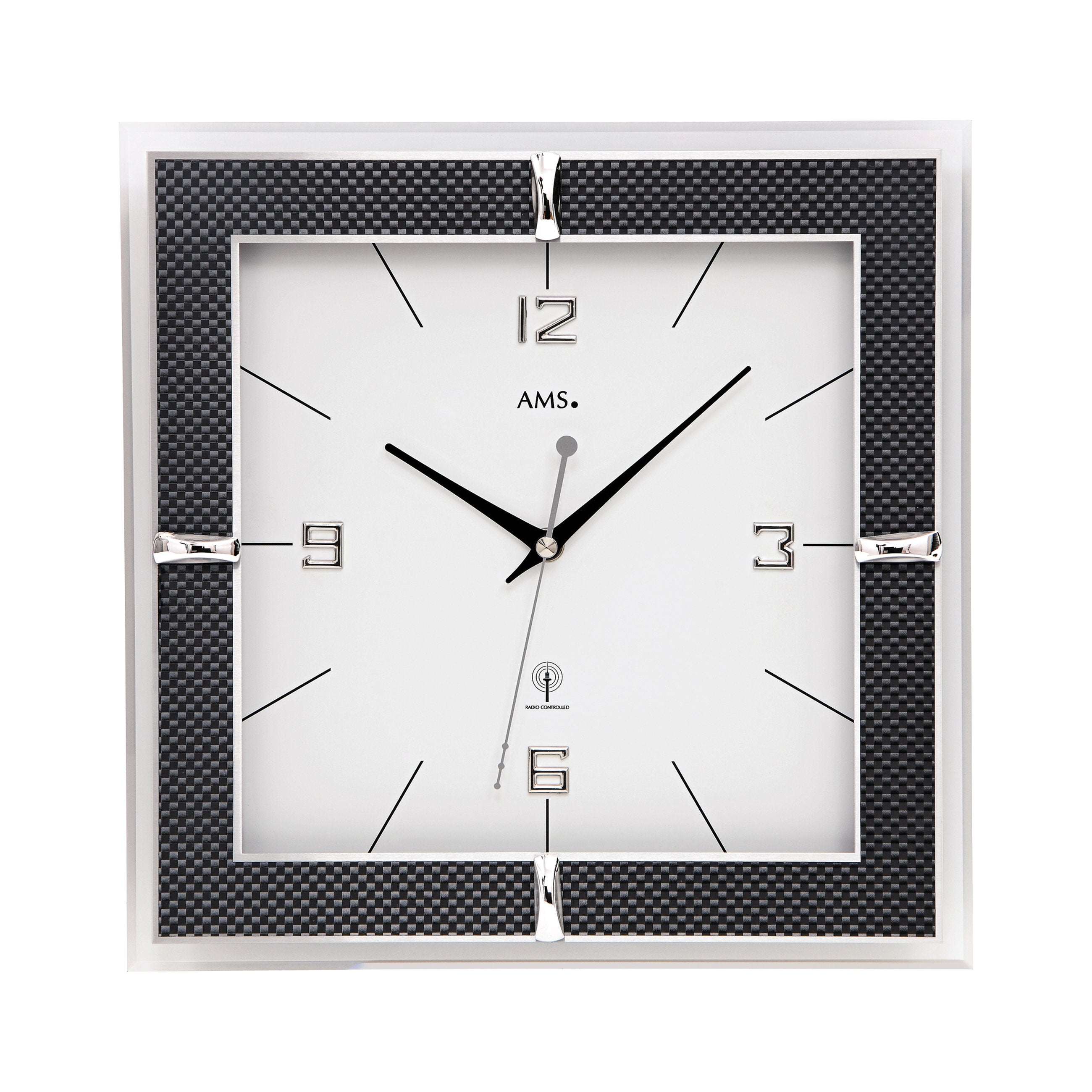 AMS F5855 Funkwanduhr mit facettiertem Mineralglas und Carbon-Applikation