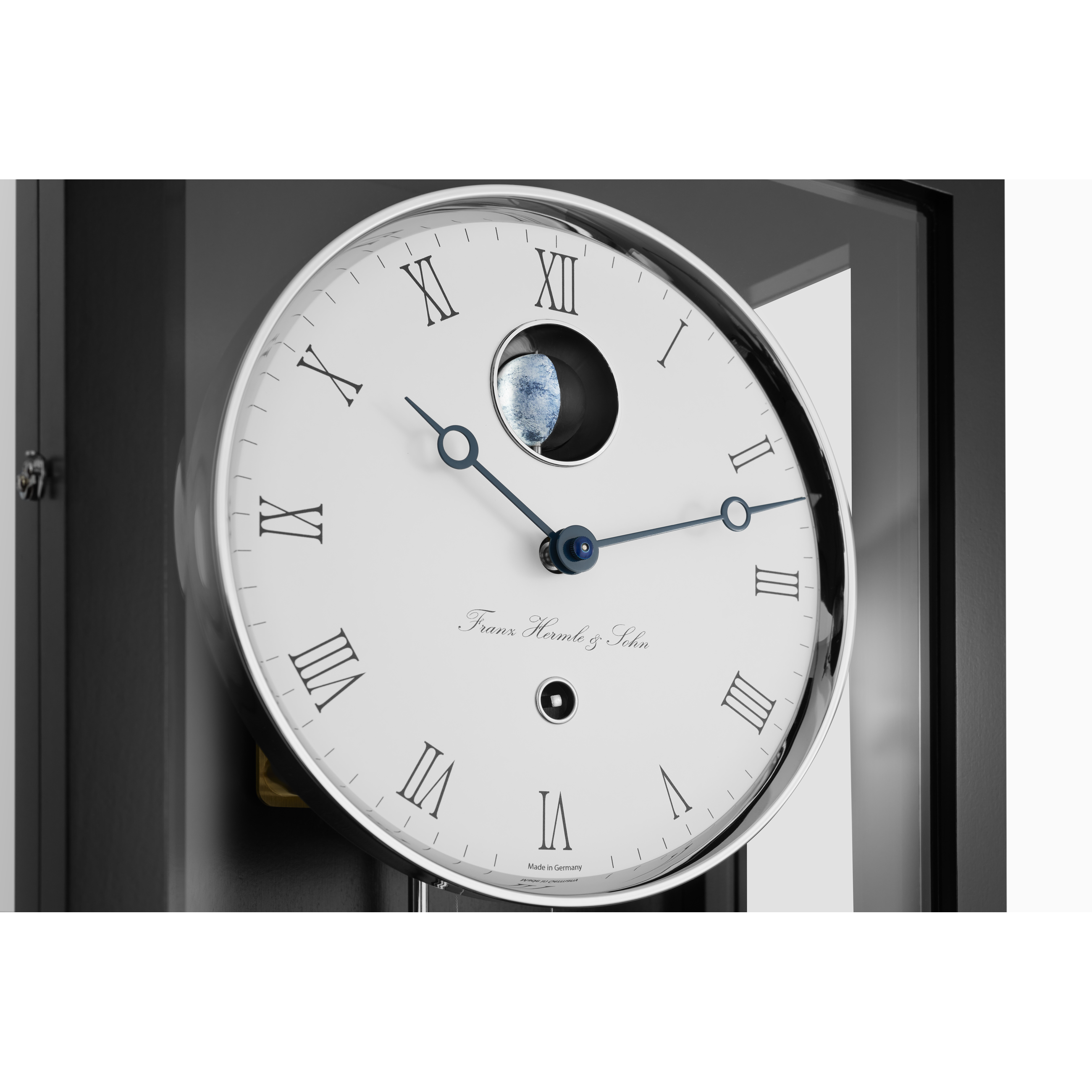 Hermle 71012-740761 Regulateur Hudson Franz Hermle und Sohn Monatsläufer Schwarz mit weissem Ziffernblatt und Mondkugel