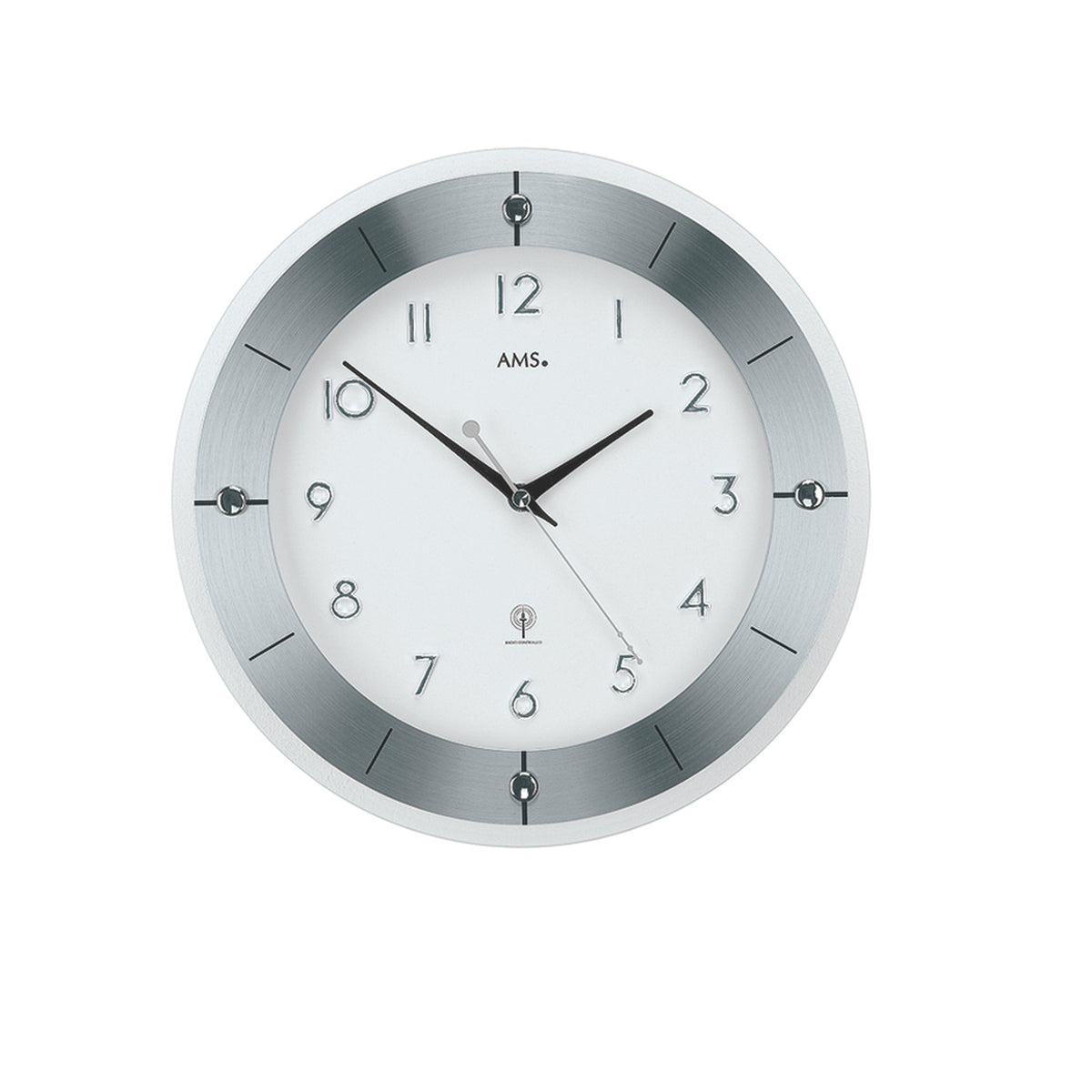 AMS W9448 Wanduhr mit facettiertem Mineralglas und geschliffenem Aluminium