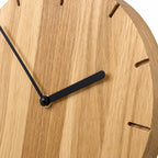 Natuhr F4002 Solide Funkwanduhr aus Massivholz Eiche