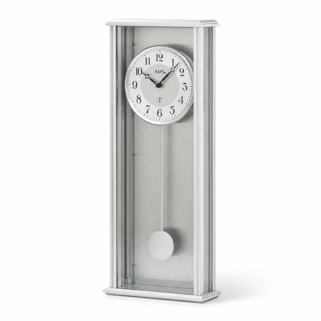 Standuhren.com 🕰️ AMS F5280 moderne Funk-Pendelwanduhr aus silbernem Aluminium mit Mineralglas und klarem Zifferblatt