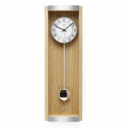 Standuhren.com 🕰️ AMS F5285 Funkwanduhr aus Eichenholz mit Aluminium-Elementen und Pendel in modernem Design