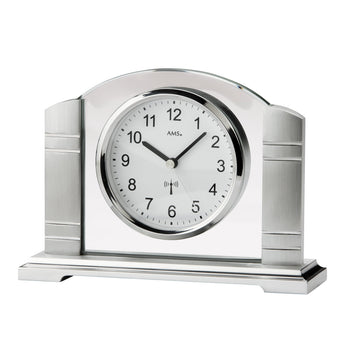 Standuhren.com 🕰️ AMS F5142 Funk-Tischuhr aus gebürstetem silbernen Metall mit Mineralglas und modernem Design