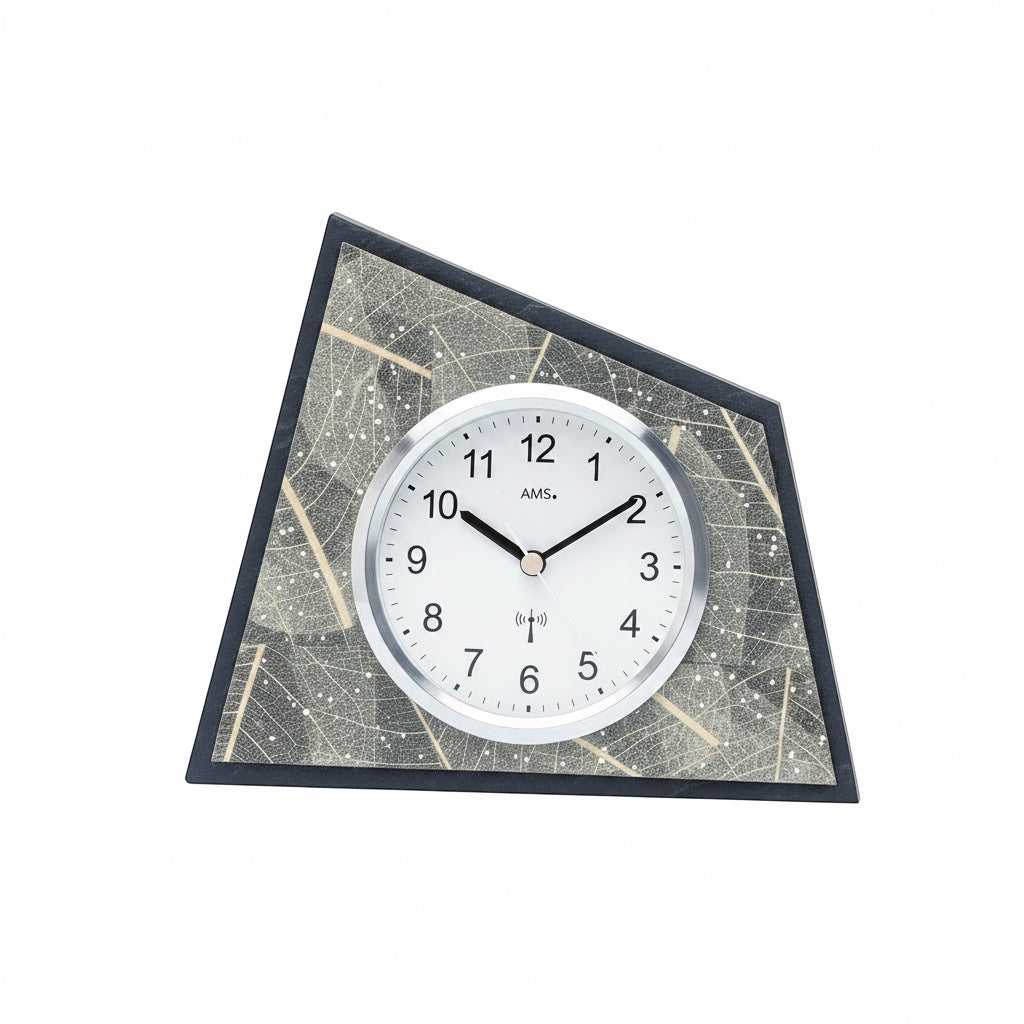 Standuhren.com 🕰️ Funk-Tischuhr AMS F5177 mit Holzgehäuse, Natur-Blatt-Design und funkelnden Swarovski-Kristallen.