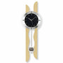 Standuhren.com 🕰️ AMS F5238 Funk-Pendelwanduhr mit hellem Ahornholz, schwarzem Zifferblatt und silbernem Pendel