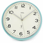 Standuhren.com 🕰️ AMS F5508 Funkwanduhr mit hellblauem Metallgehäuse, cremefarbenem Zifferblatt und Mineralglas