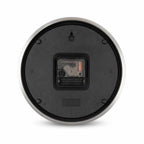 Rückansicht der Standuhren.com Funkwanduhr AMS F5541 mit schwarzem Kunststoffgehäuse und Batteriefach