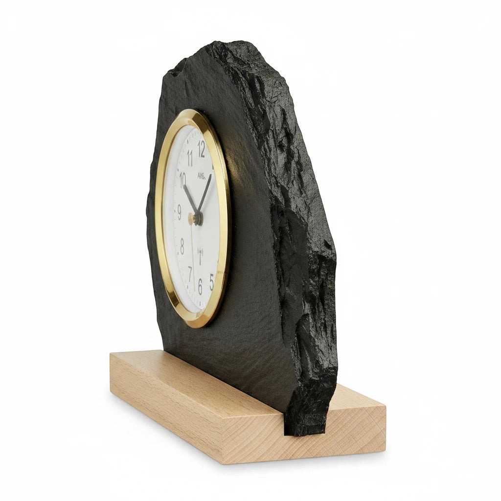 Standuhren.com 🕰️ Funk-Tischuhr AMS F5115 aus Naturschiefer mit hellem Holzsockel und goldenem Frontring
